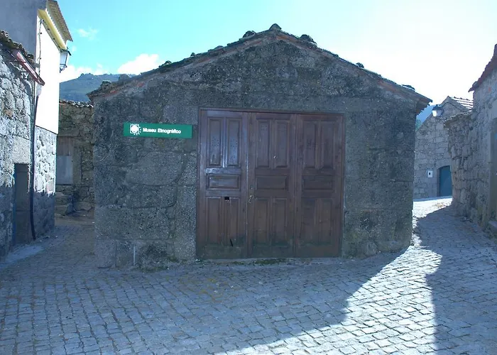 Casa Da Moreia * Sabugueiro (Guarda)